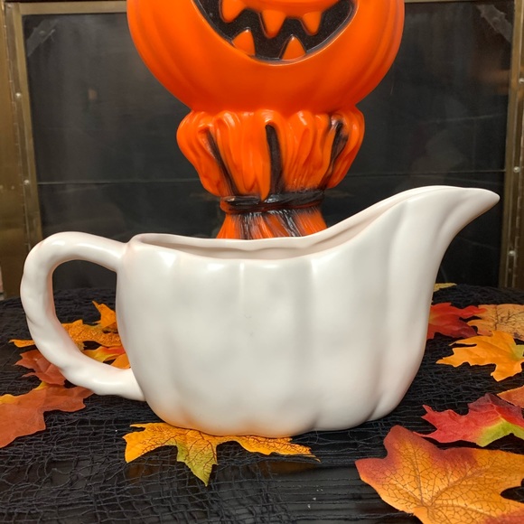 Rae Dunn Gravy Boat - Picture 5 of 5